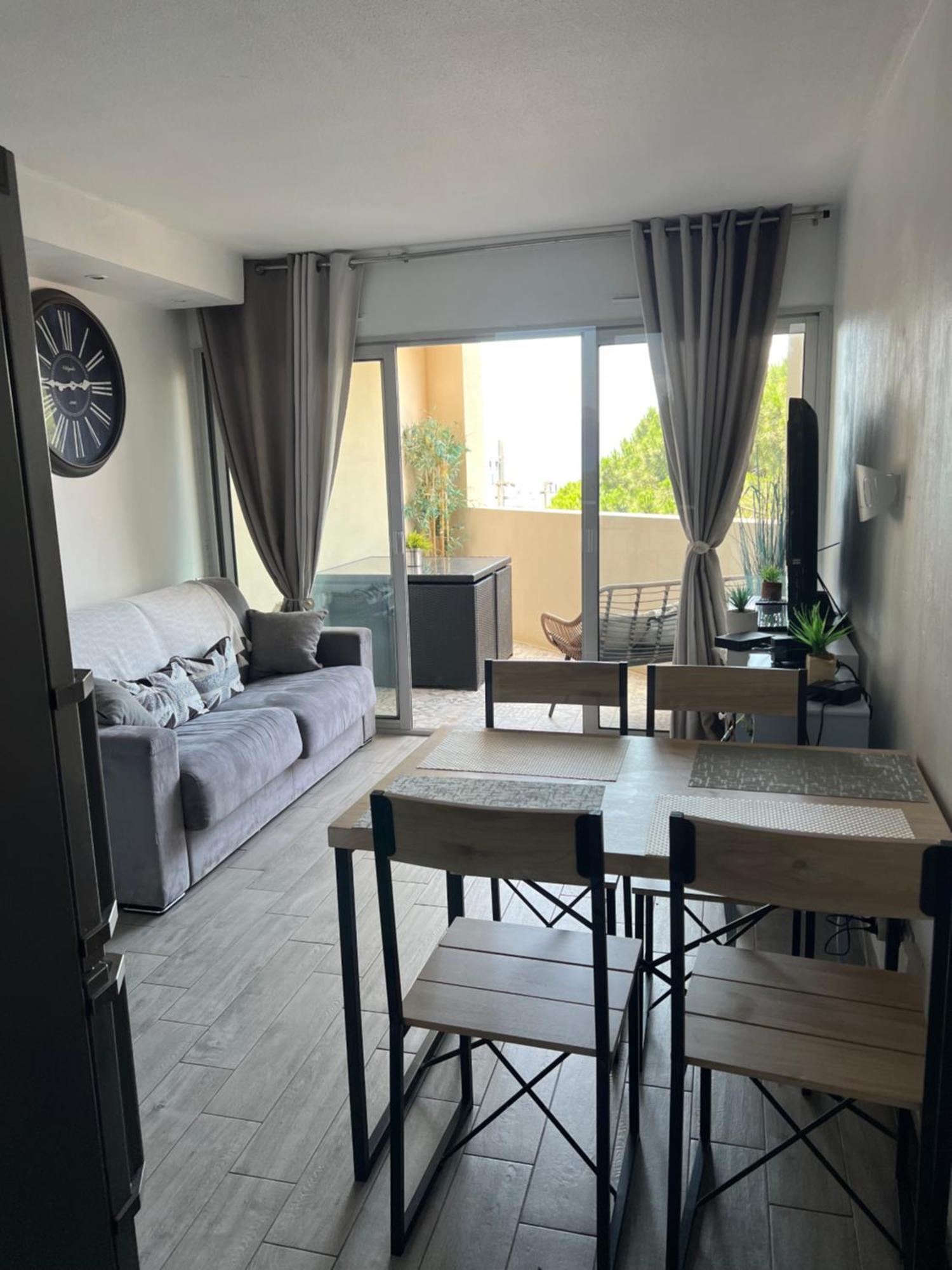 Joli 2 Pieces Aux Pieds Des Plages Cannes Exterior photo